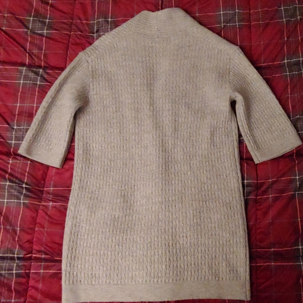 Gorgeous Cardigan - Picture 2 of 8